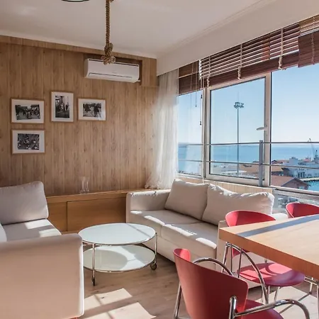 By Halu! Apartment *